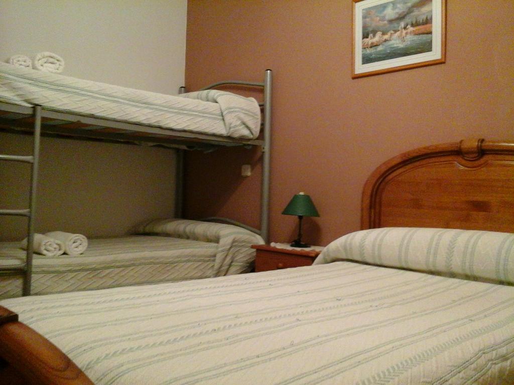 Hostal Pinera Vega de Espinareda Zimmer foto